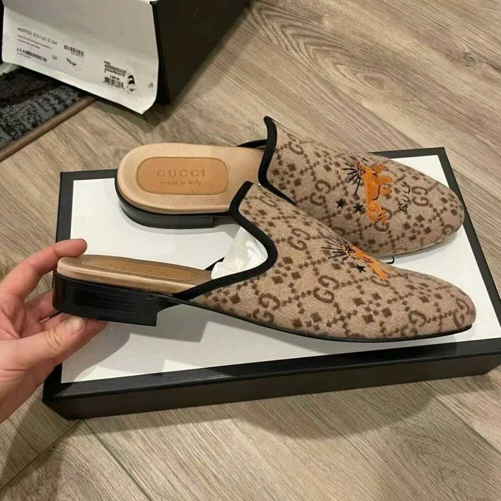 NIB Authentic Gucci GG Wool Mules NWT - image 3